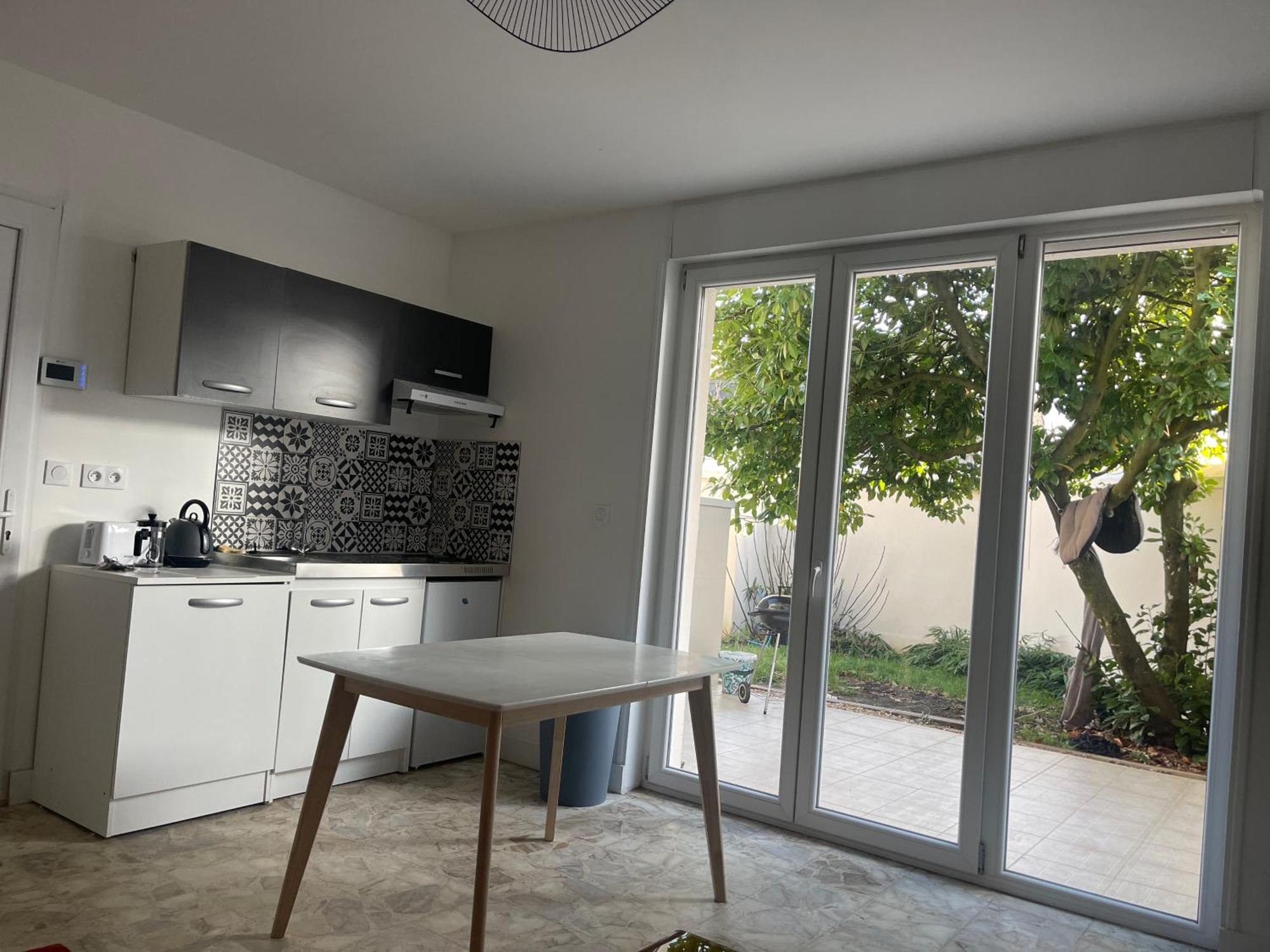 Ferienwohnung Loge Zen Châteauroux Exterior foto